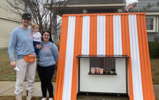 This Mini Whataburger Playhouse Might Be The Most Texas Thing Ever!